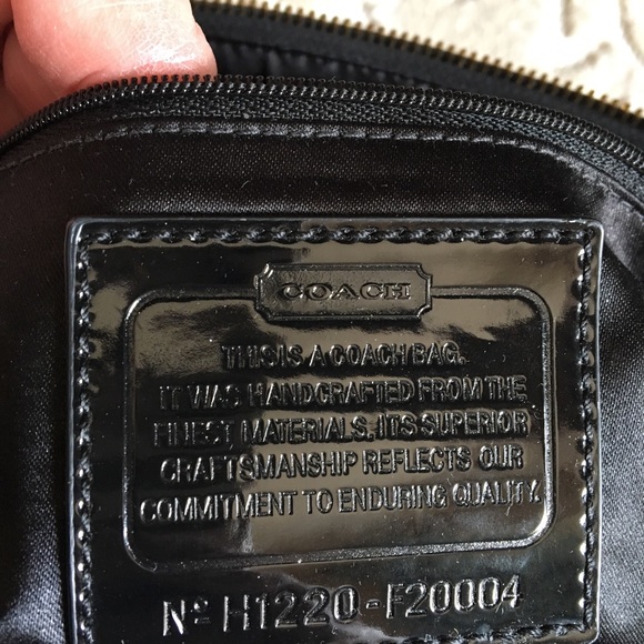 Coach Daisy Tote - Picture 4 of 5